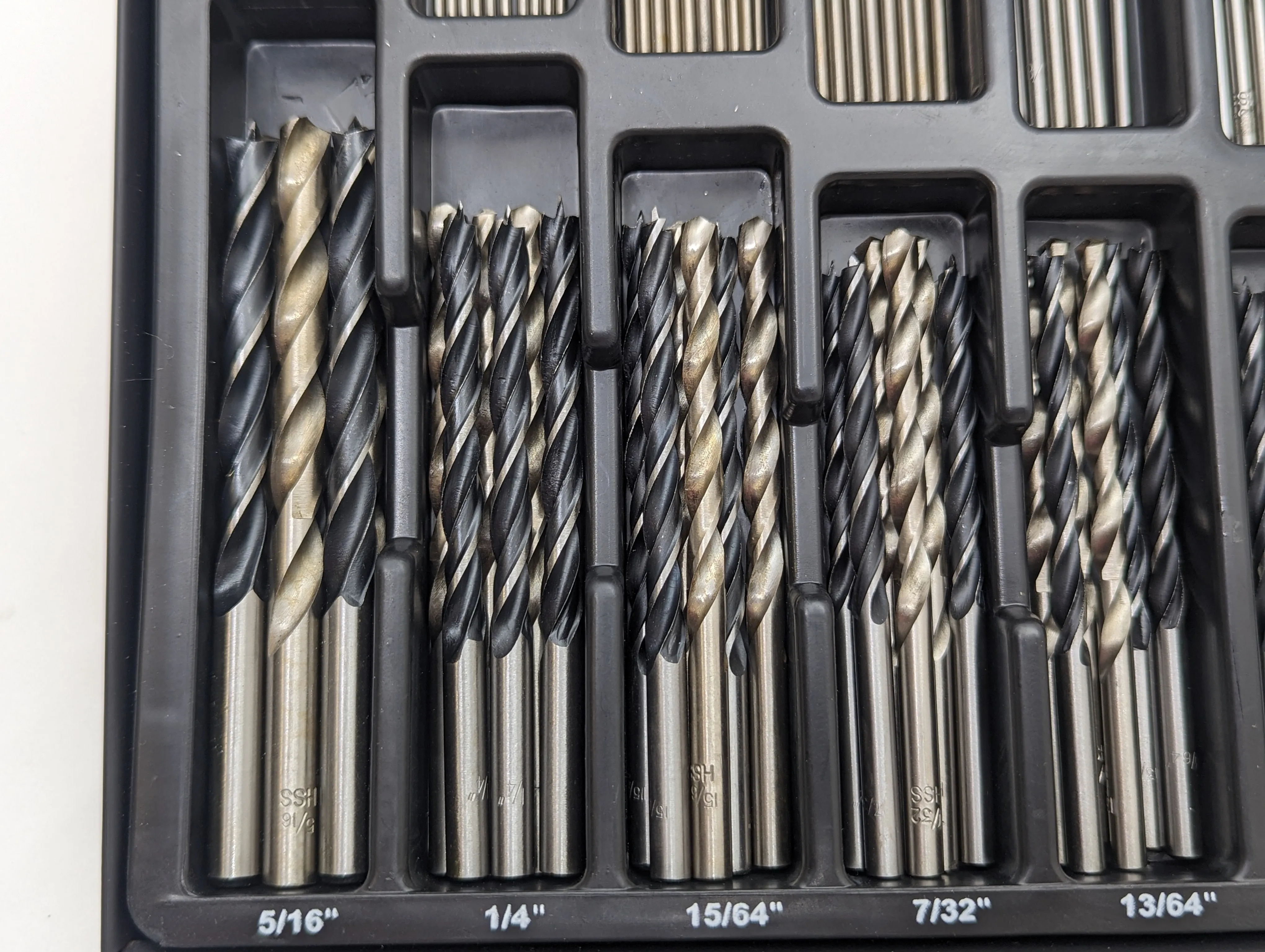 100 Piece Mixed Drill Bit Set, HSS Twist, HCS Brad Point