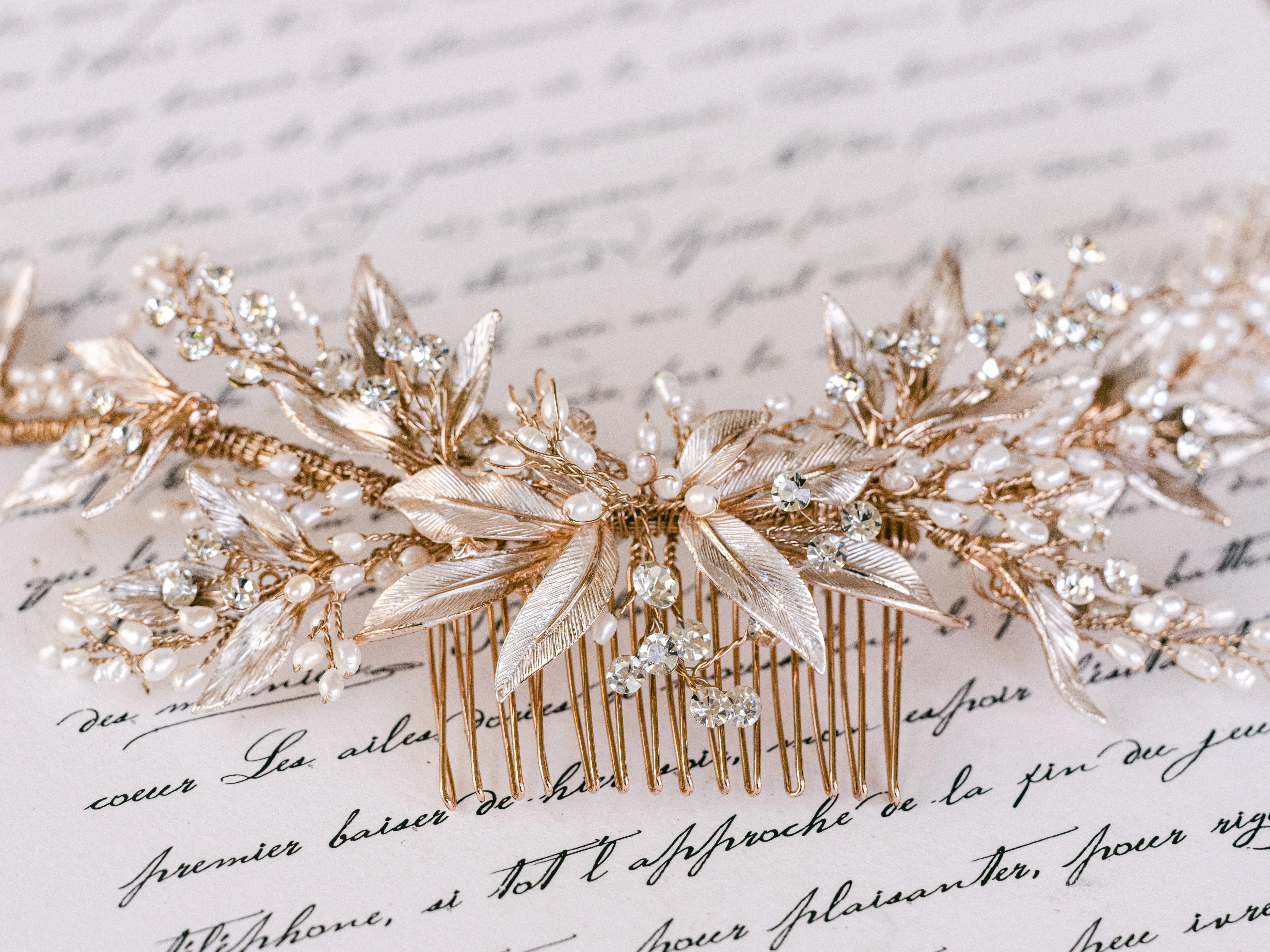 Amelia - Statement Leaf Crystal Pearl Bridal Comb