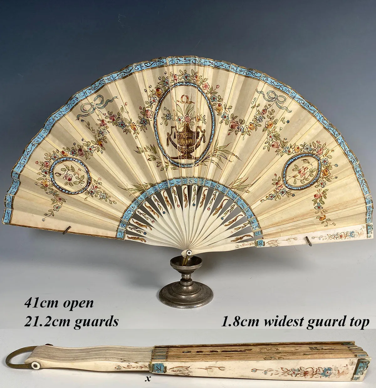 Antique 21.3cm Ernest Kees Signature Hand Painted Hand Fan c.1900, Bone Sticks and Guards