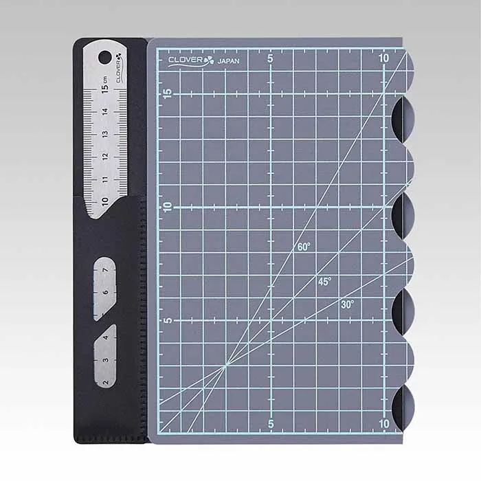 Clover Cutting Mat e - B5 Foldable with Ruler (29×18cm)