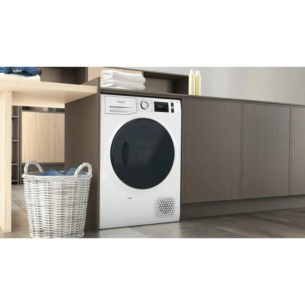 Hotpoint NTM119X3EUK 9kg Heat Pump Tumble Dryer White