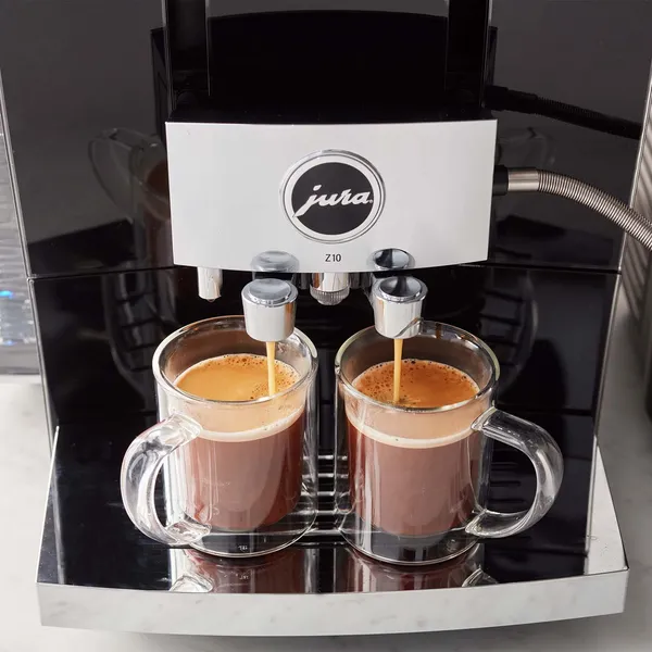 JURA Z10 Automatic Coffee Machine