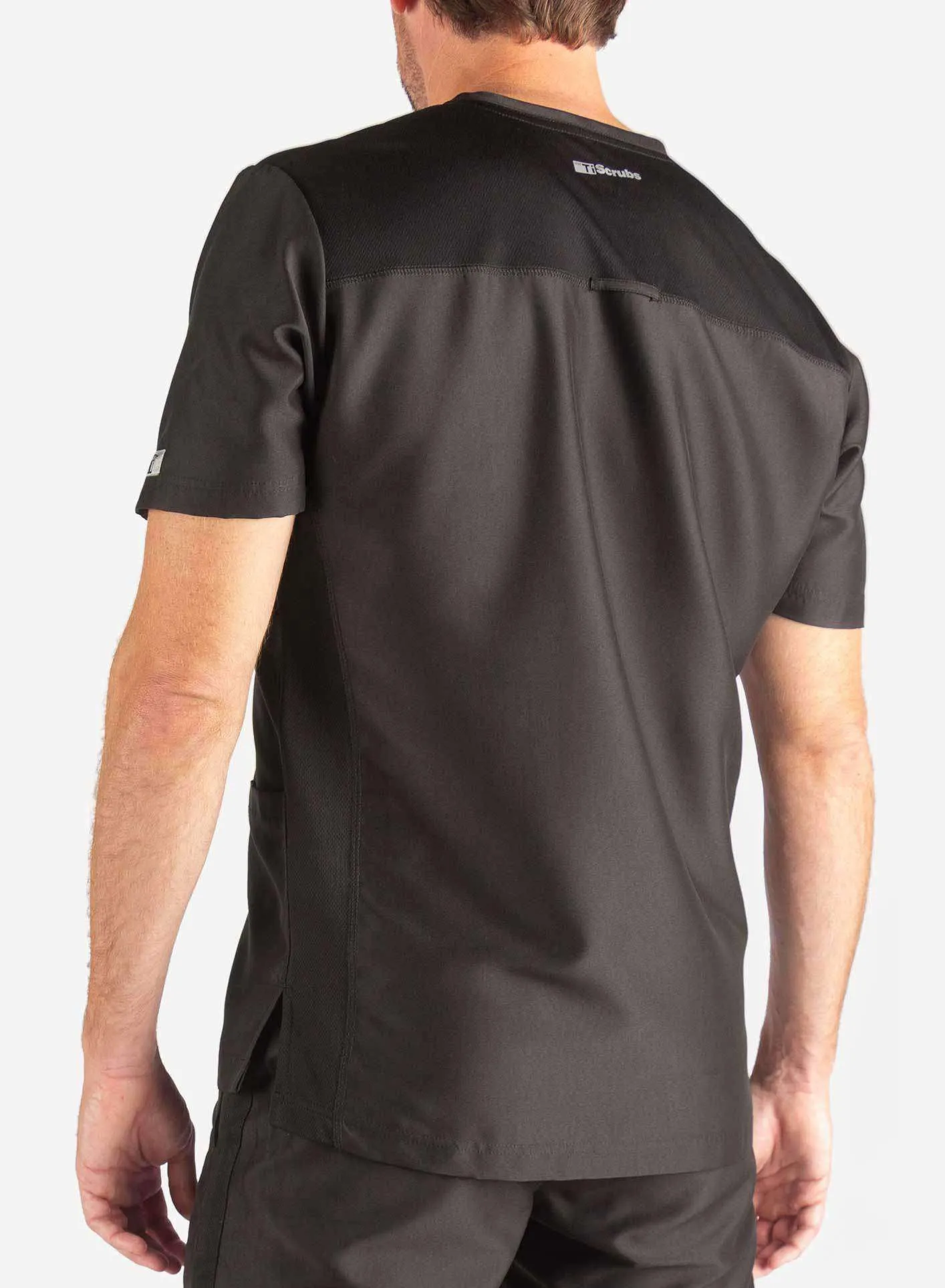 Men's 3-Pocket Scrub Top