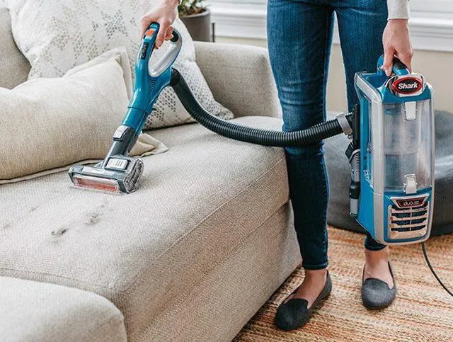 Shark DuoClean Powered Lift-Away Speed Upright Vacuum (NV800)