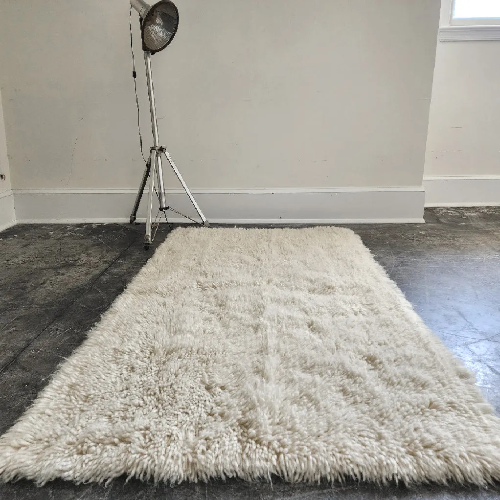 SUPER THICK 3X5 SHORT HAIR FLOKATI RUG | THICK 3000gsm WEIGHT | IVORY WHITE