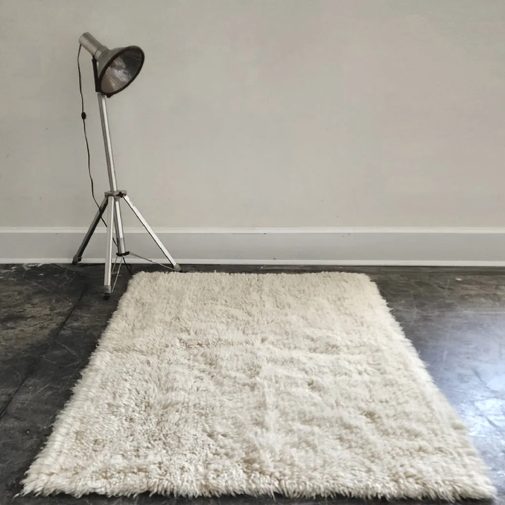 SUPER THICK 3X5 SHORT HAIR FLOKATI RUG | THICK 3000gsm WEIGHT | IVORY WHITE