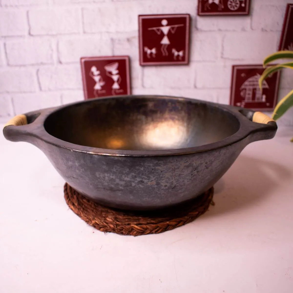 Wok: Manipur Black Pottery